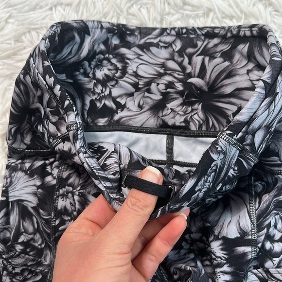 Lululemon Fast & Free Crop II *Nulux 19" Night Garden Ice Grey Black - Picture 3 of 6